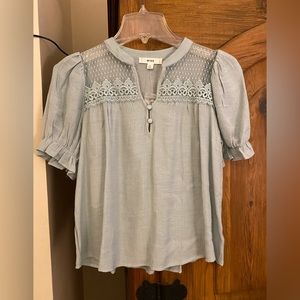 Mine Blouse NWT Sz S beautiful mint green
